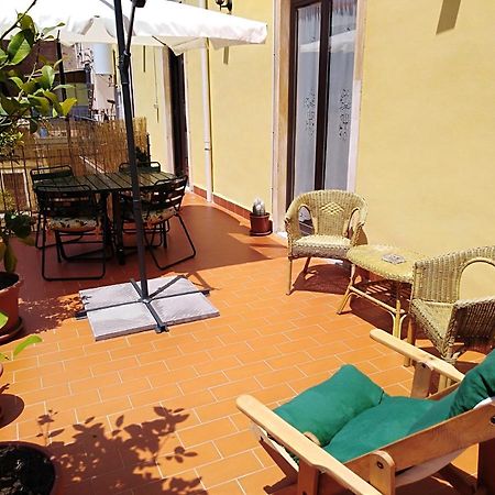 L'Oasi Di Sofia Appartamento Turistico Etnea Cavour Bellini CTA Exterior foto