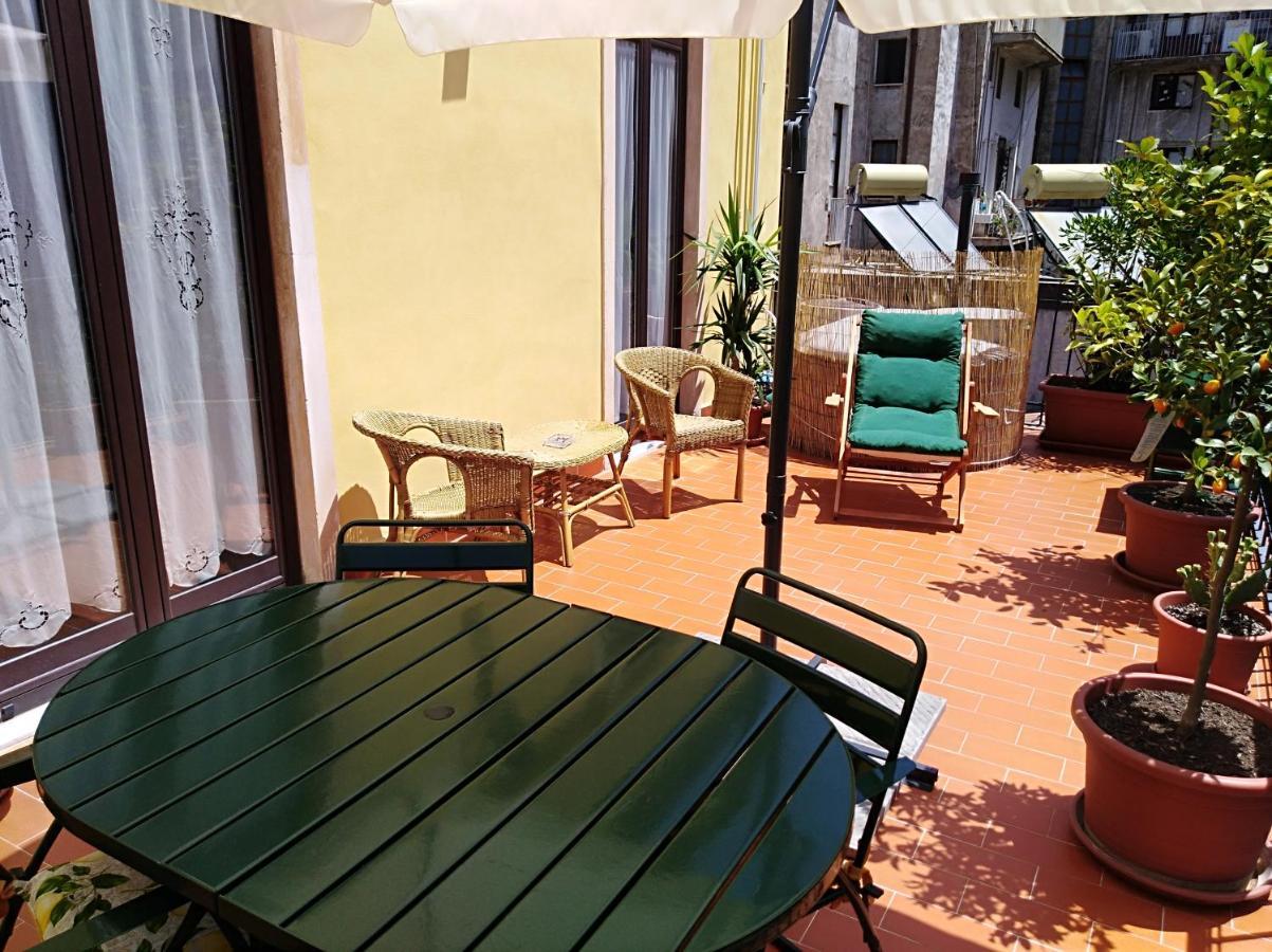 L'Oasi Di Sofia Appartamento Turistico Etnea Cavour Bellini CTA Exterior foto